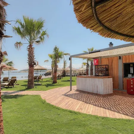 מלון Anda Bistro &