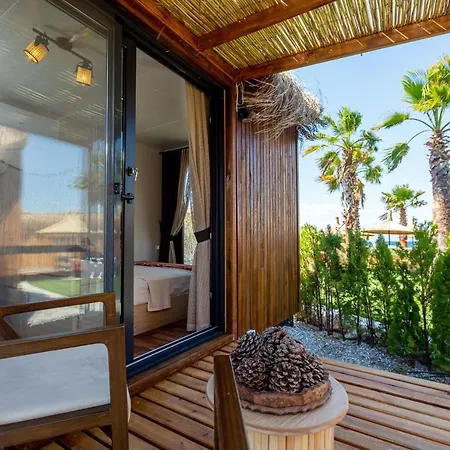 Anda Bistro & מלון