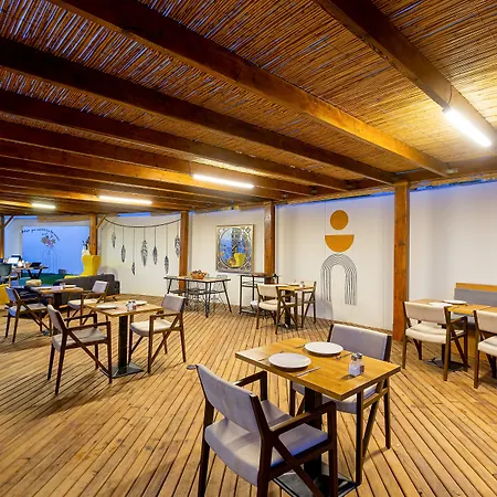 Anda Bistro & מלון Cunda