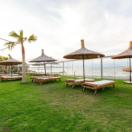 מלון Anda Bistro &