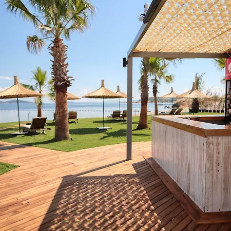 מלון Anda Bistro & Cunda