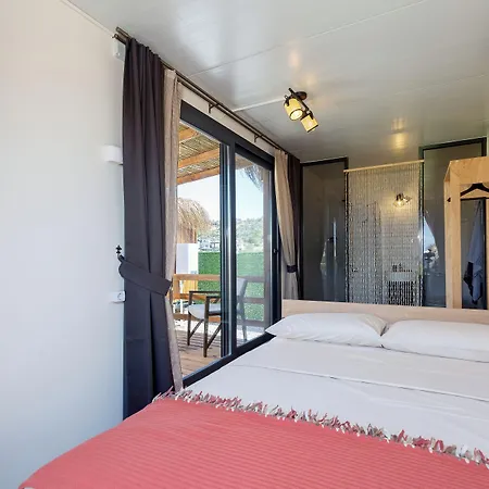 Anda Bistro & Hotel *