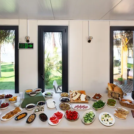 Anda Bistro & * Cunda
